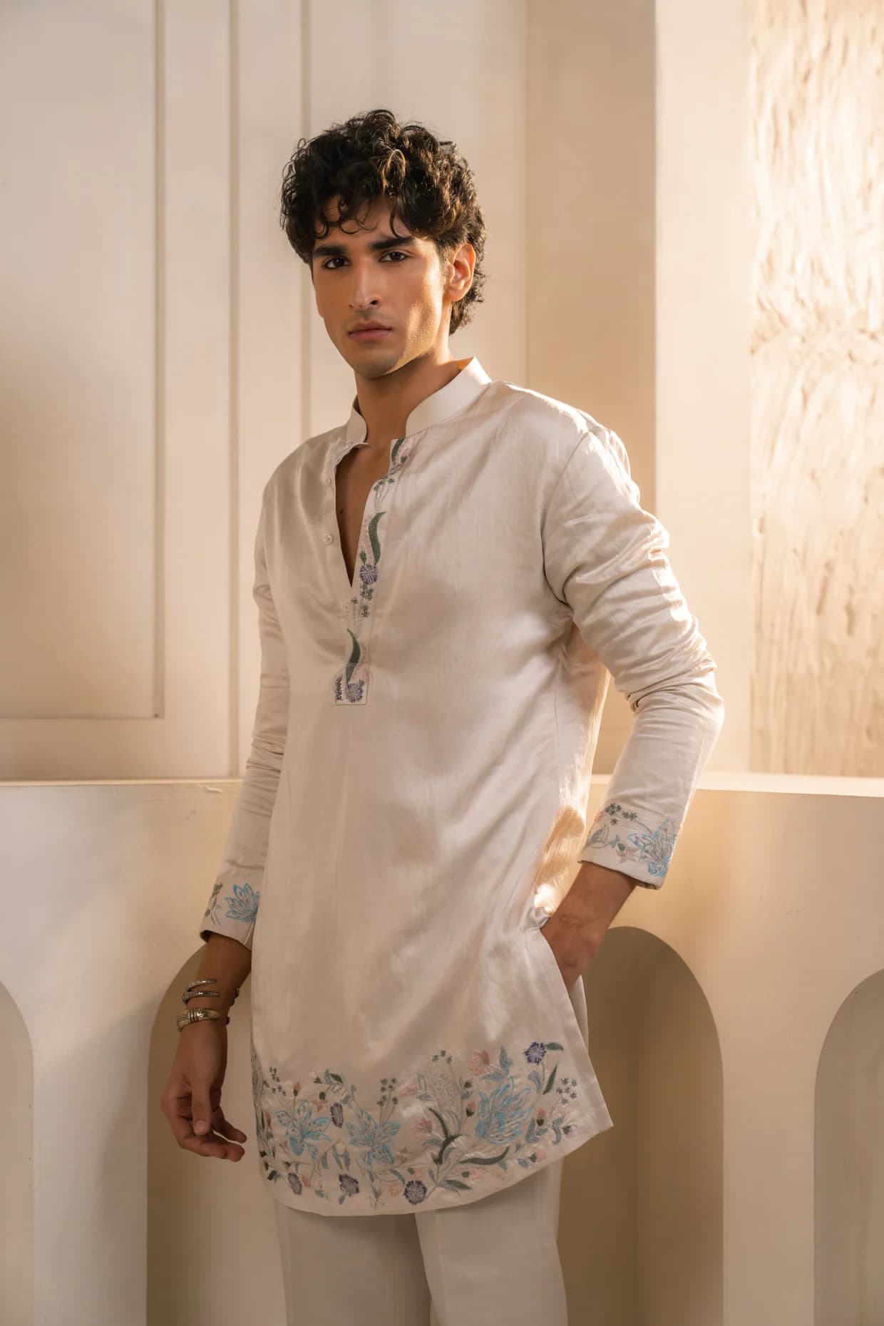 VISHWA BLOOM KURTA SET — detail